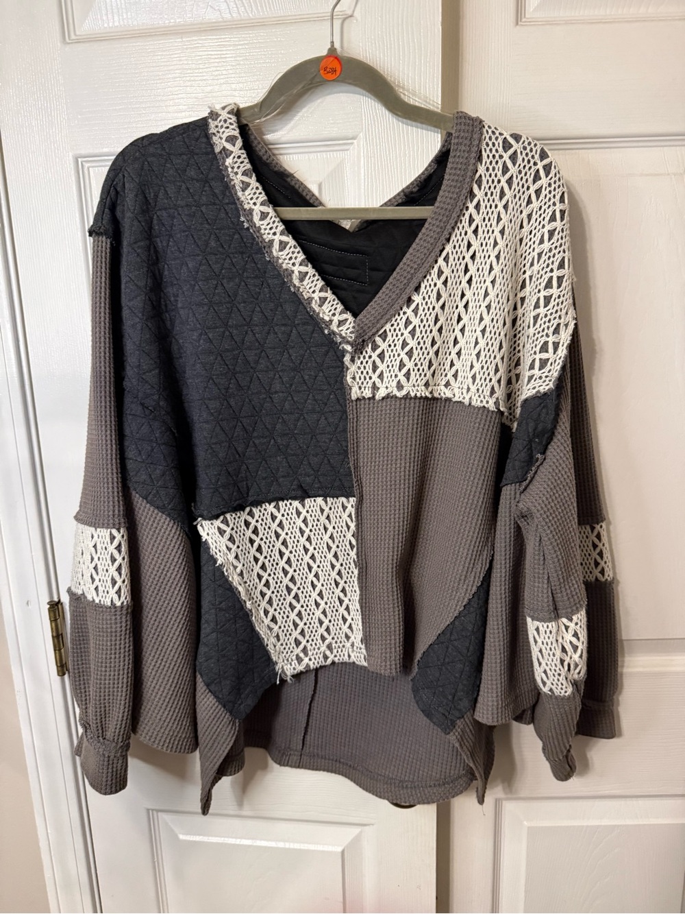 POL Women's Patchwork V-Neck Sweater in Gray and Cream